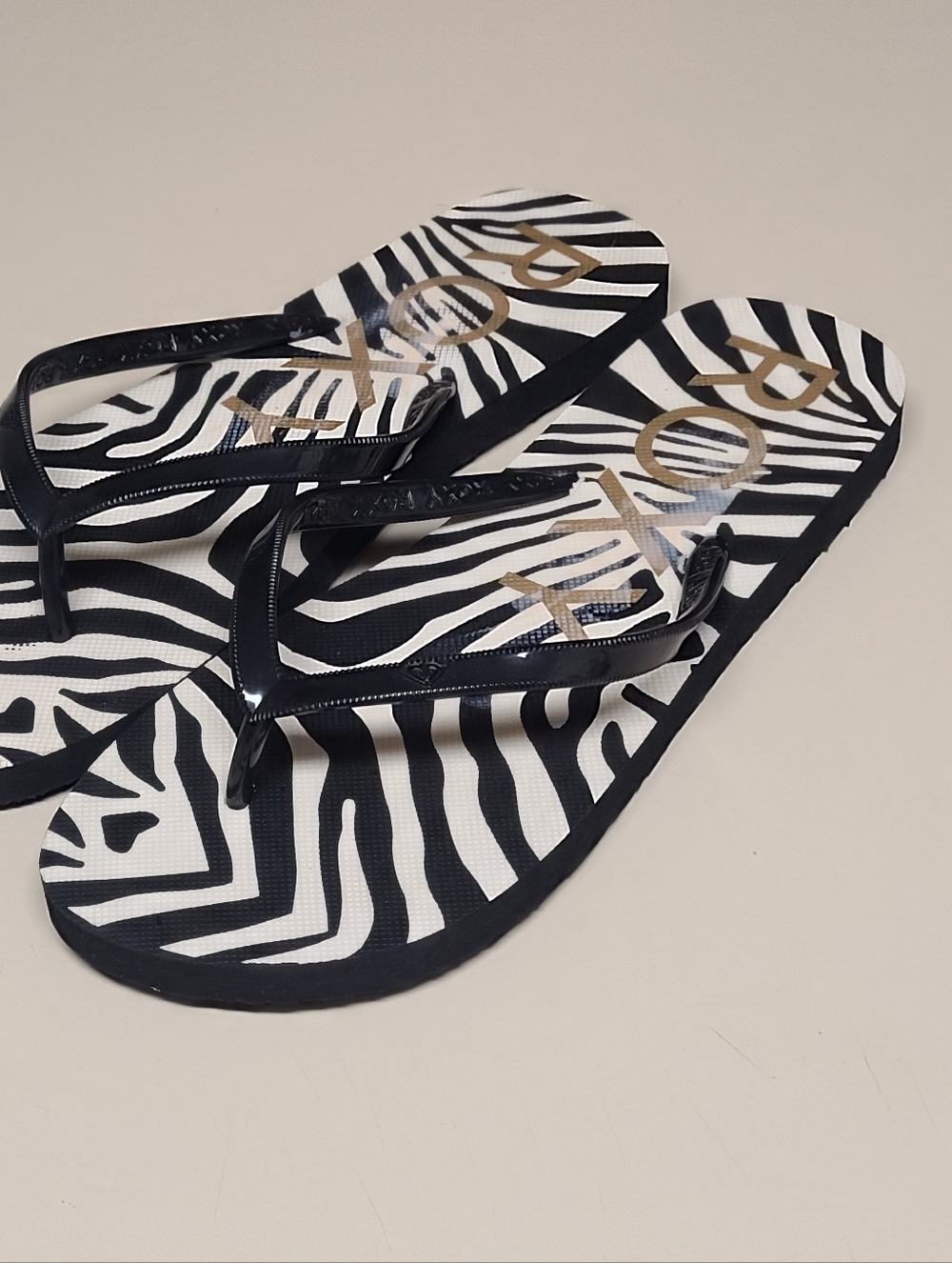 Roxy Viva Zebra print logo flip flop sandals size 9